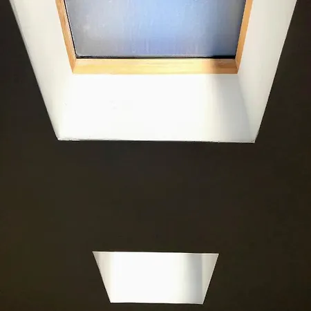 Prázdninový dům Unique Old Town 2min To And Harbour Private Entrance