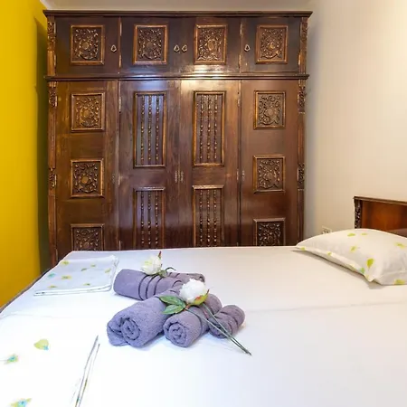 Solis M - Cosy Old Town Home With Ac Near The Beach And Harbour Private Entrance *