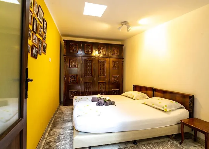 Nyaraló Solis M - Cosy Old Town Home With Ac Near The Beach And Harbour Private Entrance